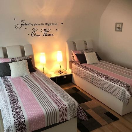Beti Apartment Nentershausen  エクステリア 写真